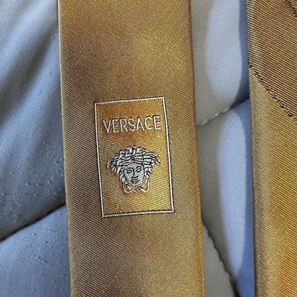 Versace XL Gold Silk Tie Abstract Swirl Medusa Logo Made In Italy  67"L x 3.75"W - Picture 3 of 16